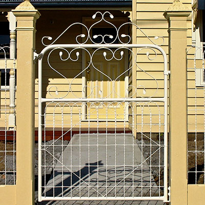 Brunswick woven wire gate